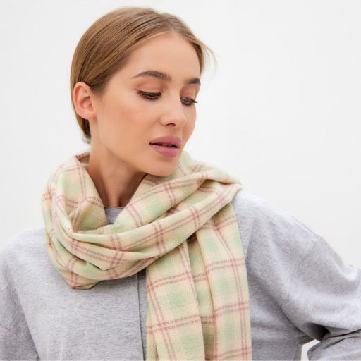 Шарф зимний с кистями MINAKU 65*180 + 8 см клетка  фото 2