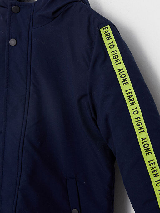 Kap??onlu Bask?l? Erkek ?ocuk Mont - Waikiki фото 3