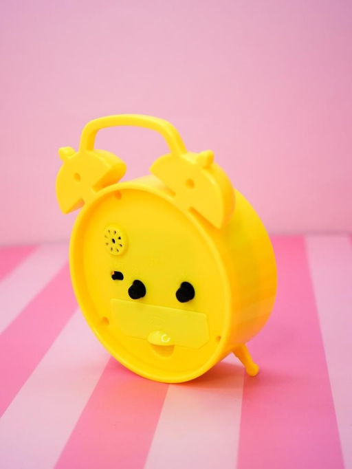 Часы-будильник SMILE, yellow (13,5х10,5 см)