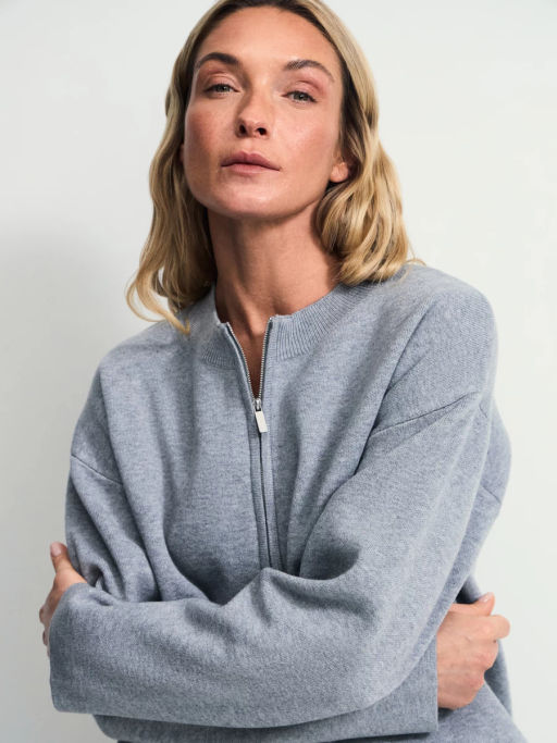 Оверсайз джемпер на молнии / Zarina