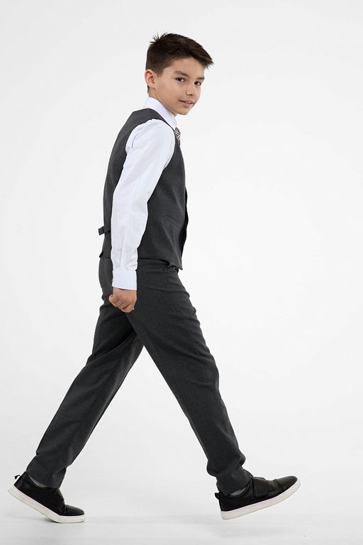 Серый школьный жилет для мальчика Инфанта, модель 1003/3