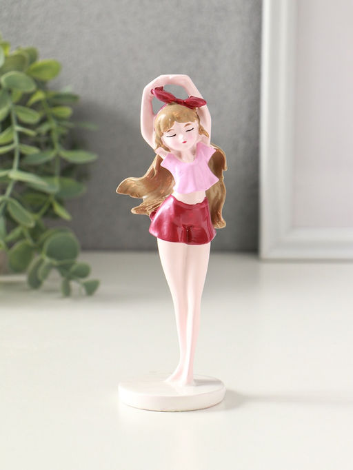 Фигурка полистоун «Девочка в розовых шортиках», 5×5×15 см