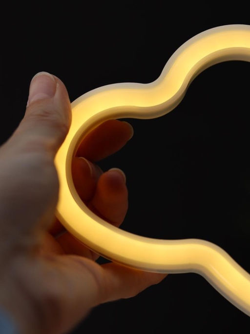 Неоновый LED ночник настольный "Cloud", тёплое свечение (30,5х27 см)