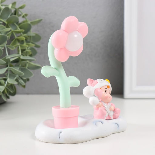 Фигурка светящаяся Малышка в забавной шапке, 12?6.7?13 см, МИКС