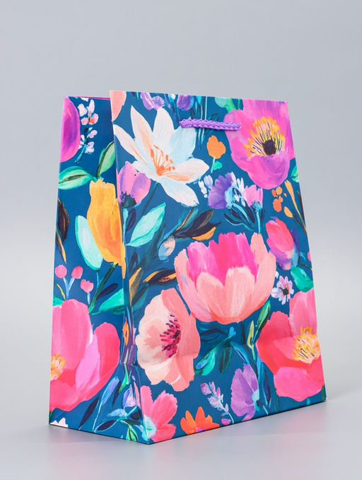 Цена за 2 шт. Пакет подарочный ламинированный Магия цветов 18?22.3?10 см