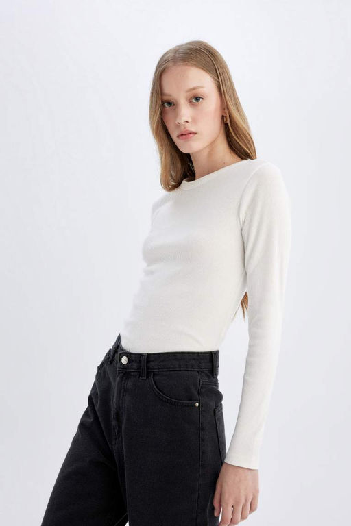 Женская приталенная узкая футболка с круглым вырезом в рубчик, базовая простая футболка с длинными рукавами - Defacto фото 4