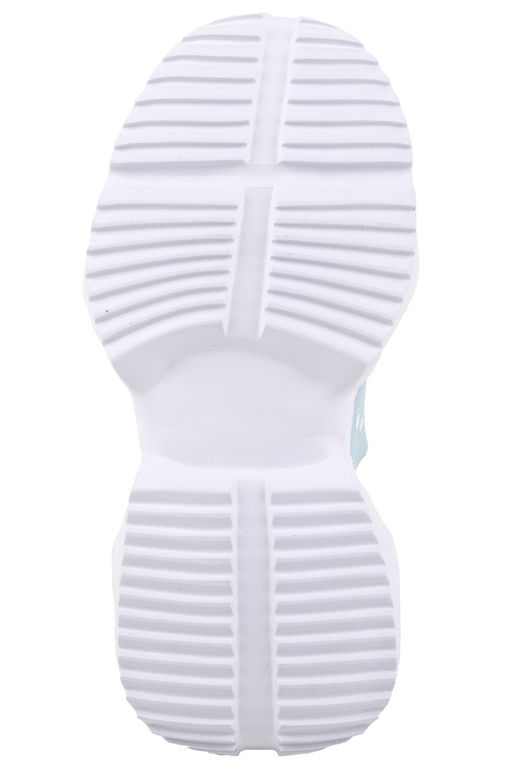 Кроссовки для активного отдыха