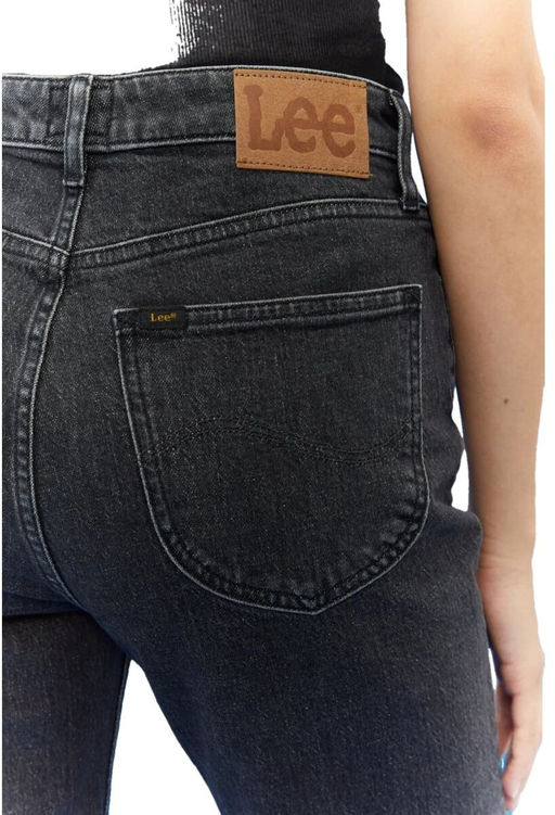 Джинсы женские