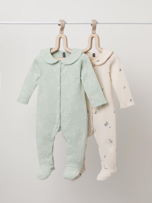 К 6538-2уп/зайчата на полянке,голубика и цветы набор комбинезон (слип) яс