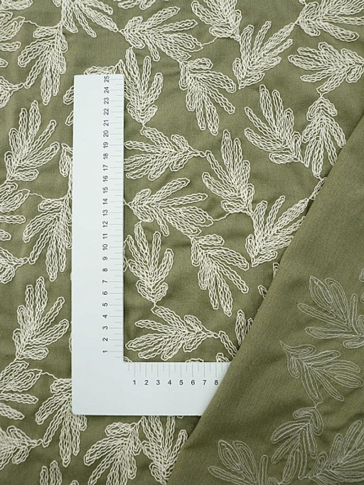 Полулен вышитый рисунок Дубовые листочки цв.хаки, ш.1.35м(выш.часть1.2м), хл-50%, лен-50% - Купава фото 9