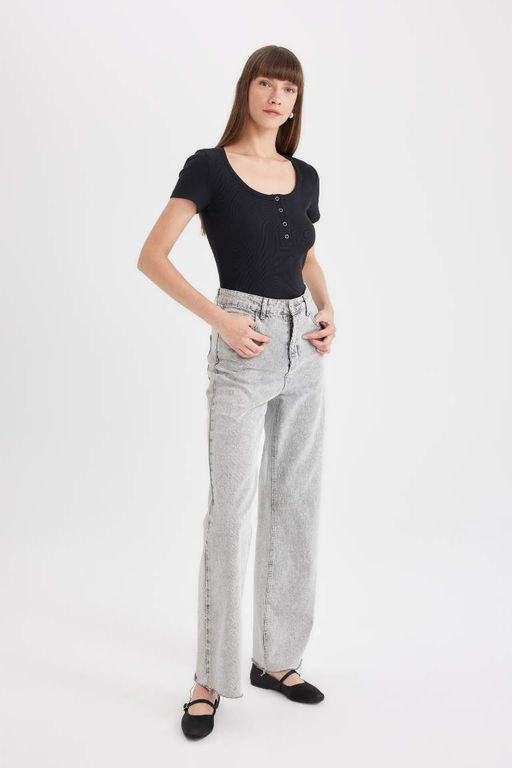 Облегающая футболка с круглым вырезом в рубчик и короткими рукавами - Defacto фото 2