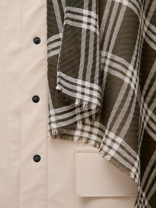 Большой, красивый двусторонний палантин с необычной выработкой по всему полотну изделия - Tantino фото 3