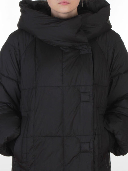 8892 BLACK Пальто зимнее женское (200 гр. холлофайбер)