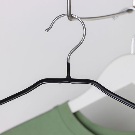 Плечики - вешалка для одежды Доляна, размер 46-48, антискользящее покрытие, широкие плечики, 4420 см, цвет чёрный  фото 2