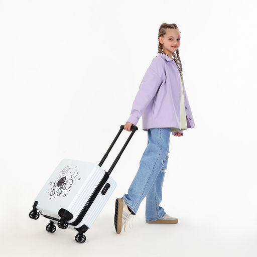 Чемодан детский на колёсах 39 л (S), на молнии, с кодовым замком, 4 колеса, белый