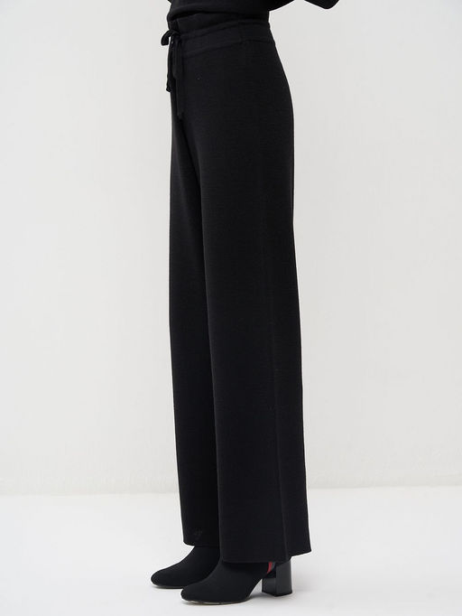 Брюки женские 9242-95010. 08 черный