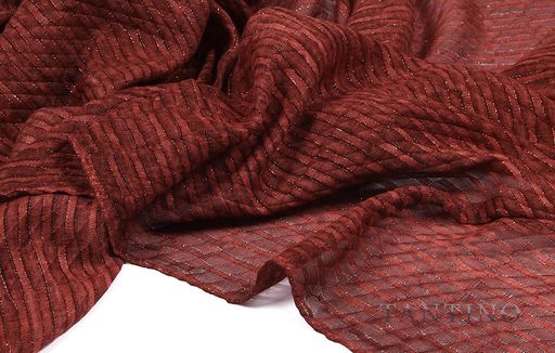 Большой,красивый палантин, выполненный из гофрированной ткани и украшенный тонкими нитями люрекса - Tantino фото 3