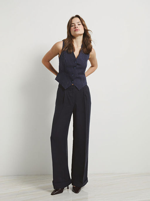 Standart Fit D?z Geni? Pa?a Kad?n Pantolon