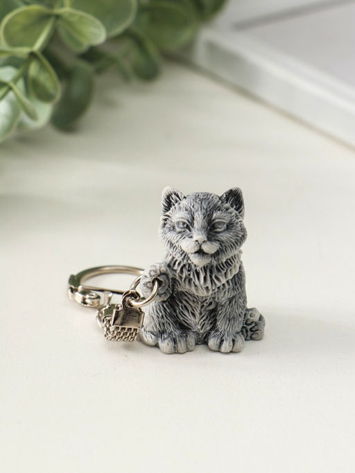Брелок "Котенок с поднятой лапкой маленький" 3,5 см