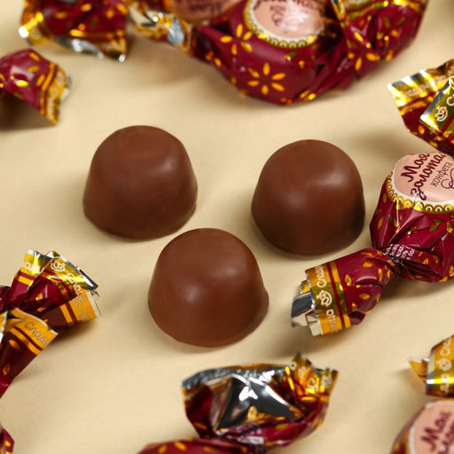 Конфеты шоколадные Любимой бабушке в коробке с бантом, 200 г.