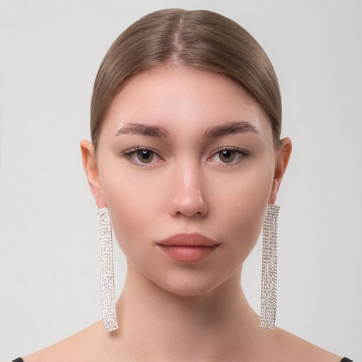 Серьги висячие со стразами Водопад квадрат, белые в серебре, 9.5 см