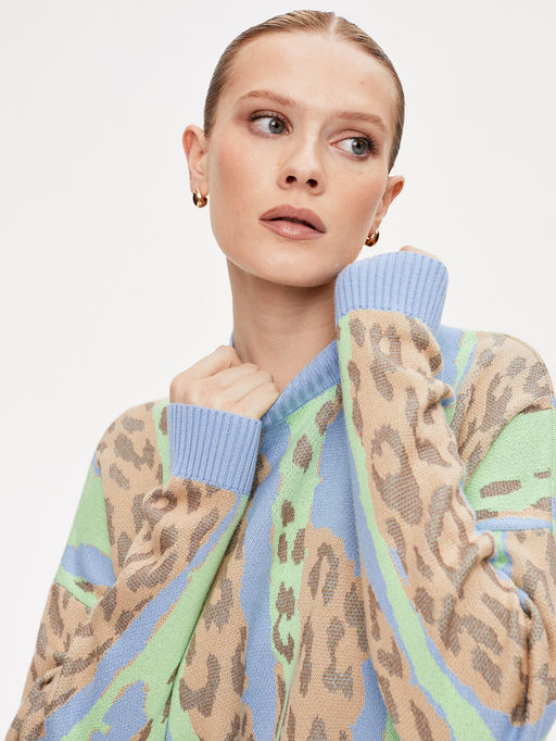 Джемпер с жаккардом леопард 421.070407/Голубой - Seven senses фото 6
