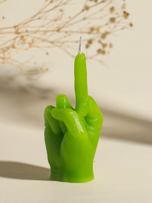 Свеча интерьерная "Жест - fuck" зелёная 4,7х5х9,5 см