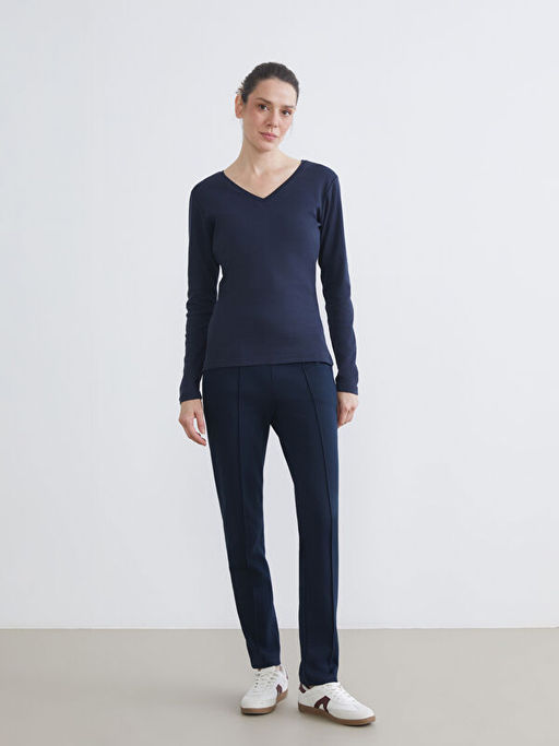 V Yaka Uzun Kollu Kad?n Ti??rt