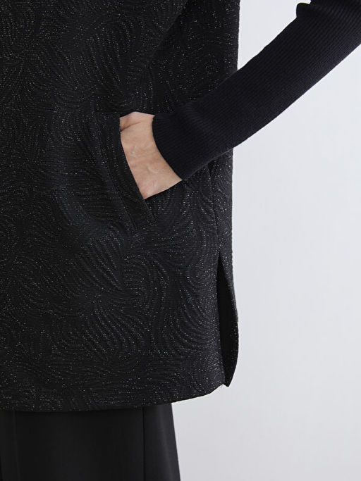 V Yaka Parlak G?r?n?ml? Kad?n Yelek