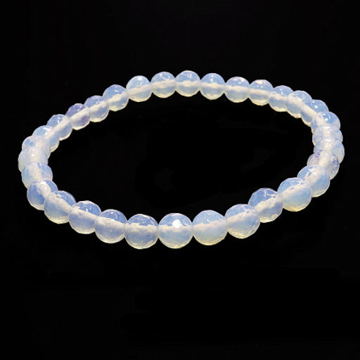 Браслет из камня с огранкой Лунный камень привлекает энергии удачи и счастья 6мм