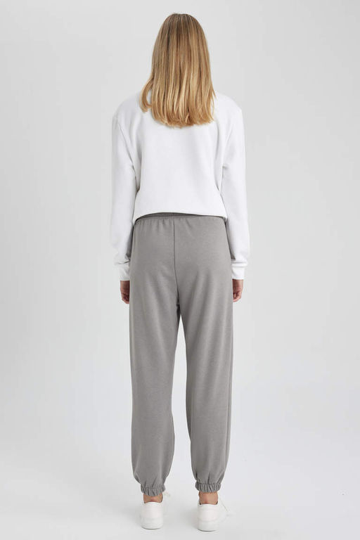 Длинные спортивные штаны из плотной ткани стандартного кроя Jogger с эластичной окантовкой - Defacto фото 5