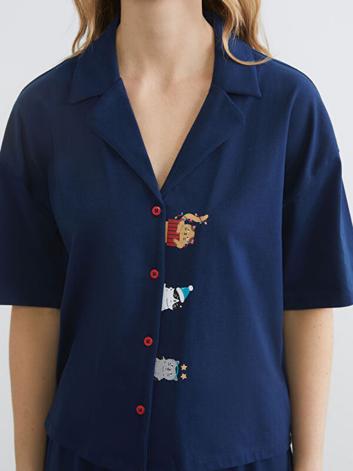 G?mlek Yaka Bask?l? Kad?n Pijama Tak?m?