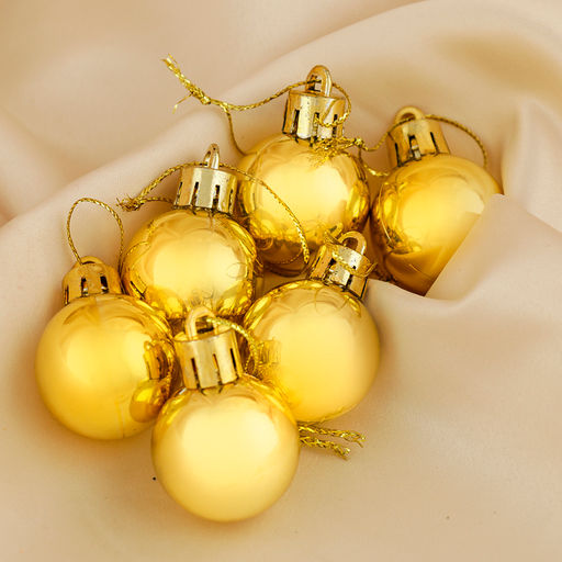 Цена за 4 шт. Ёлочные игрушки Глянец, шары новогодние, d=3 см, набор 6 шт., золотистые