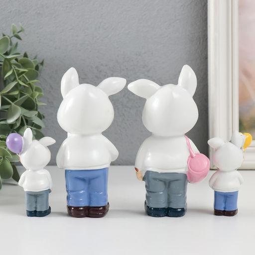 Набор фигурок полистоун Малыши в толстовках с заячьими ушками, 4 шт., 3?2?7.5 6?3?13 см