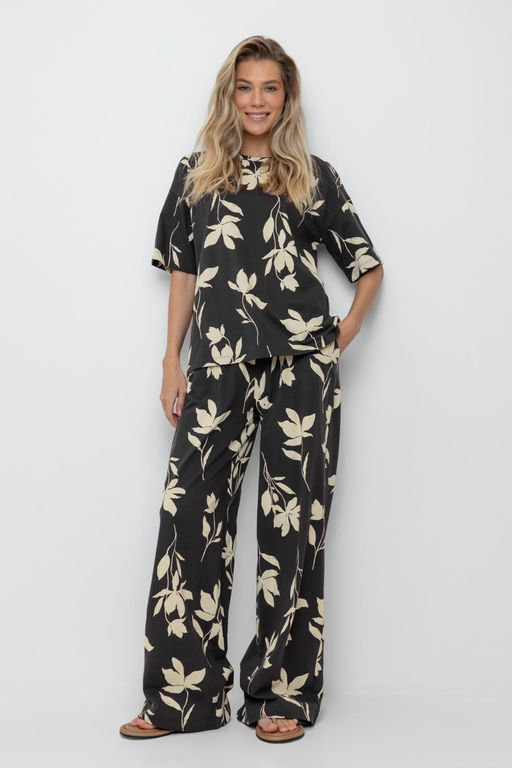 VERY NEAT _ ЕВТ 4069/черный кофе,магнолия брюки жен