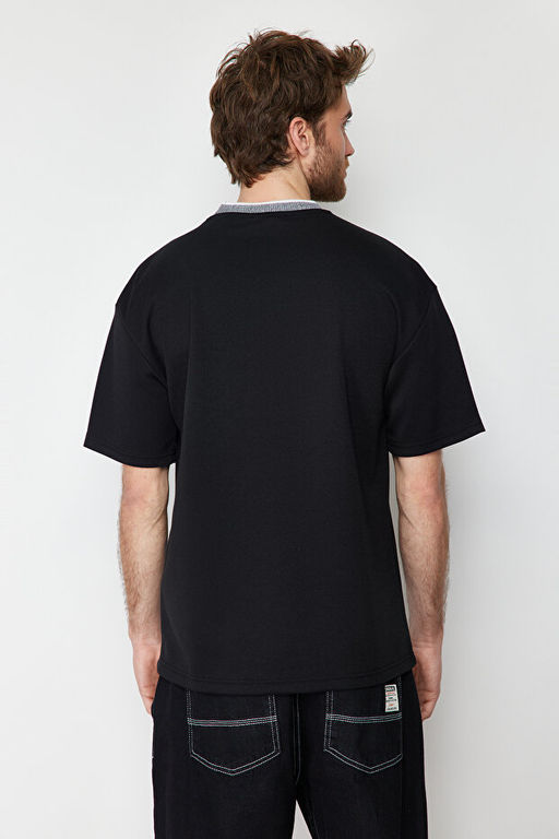 Premium Siyah Oversize/Geni_ Kesim Triko Bantl_ Dokulu Pike T-Shirt TMNSS23TS00079 - Trendyolmilla фото 2