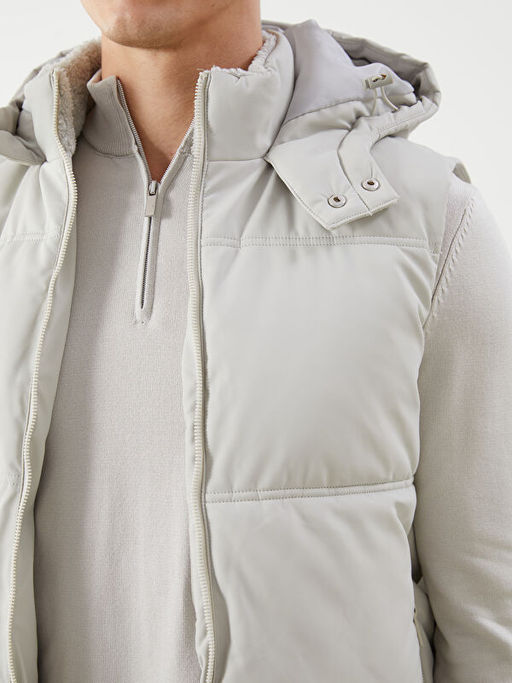 Standart Kal?p Kap??onlu Erkek ?i?me Yelek