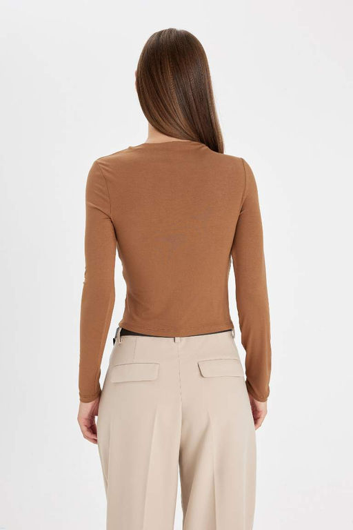 Женская облегающая повседневная футболка с узким вырезом и длинным рукавом - Defacto фото 7