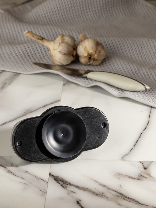 Точилка для ножей с вакуумным креплением 13x7,2x4,5 чёрный Керамика + вольфрамовая сталь - Denastia фото 2