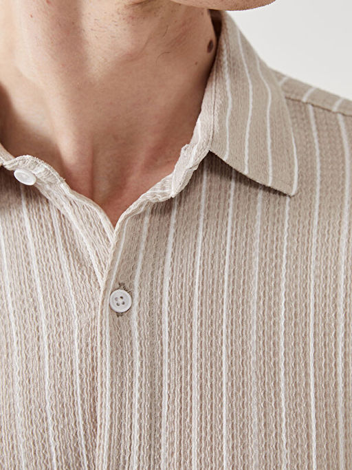 Regular Fit K?sa Kollu ?izgili Erkek G?mlek