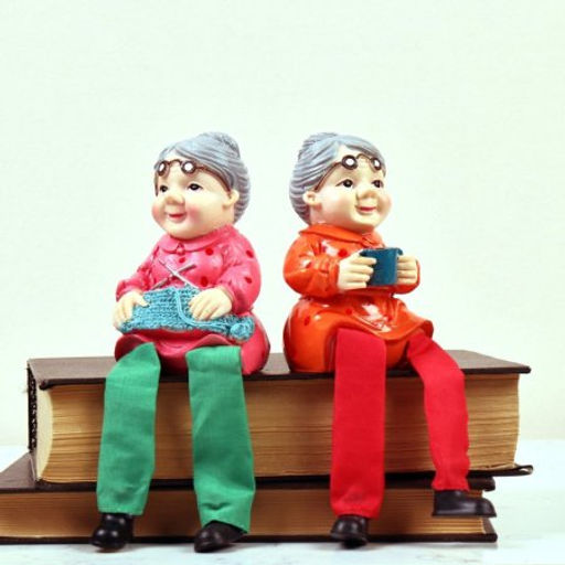 Цена за 4 шт. Фигурка Бабушка, Дедушка висячие ножки 25 см / YG759-AB /уп 4/96/микс - Галеонтрейд фото 4