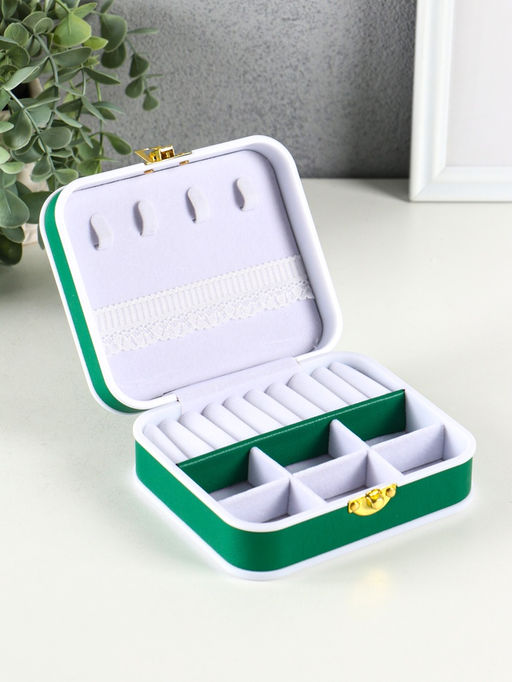 Шкатулка для украшений Giulia, пластик, кожзам, 6 ячеек, 10 полос, зелёная, 13.5×11.5×5.5 см