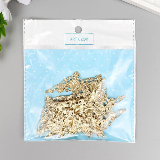 Цена за 20 шт. Уголок декоративный "Греческий узор" 4х4  см С1252