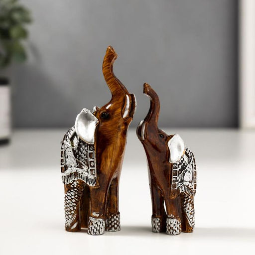 Набор фигурок полистоун «Два слоника под дерево в серебристой попоне», 2 шт., 11×8×3.2 см