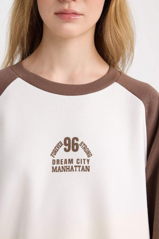 Женская классная толстовка свободного покроя с круглым вырезом и цветным принтом - Defacto фото 5