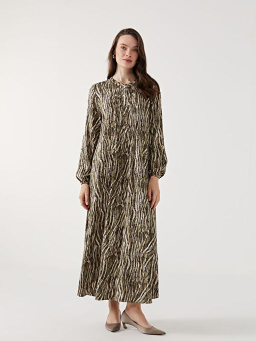 Bisiklet Yaka Desenli Elbise