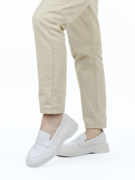 03-YD122-2 LT. BEIGE Лоферы женские (натуральная кожа)