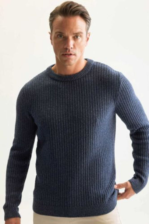 Standart Fit Bisiklet Yaka Dokulu Triko Kazak