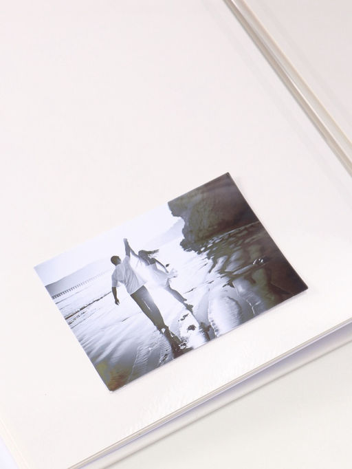 Фотоальбом магнитный на 20 листов Енотик с сердечком, кожзам, в коробке, 2.6?32?33.5 см