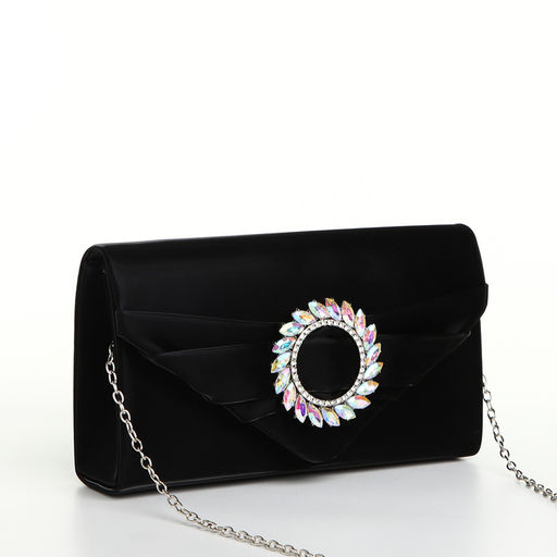Сумка-клатч женская вечерняя на магните, на цепочке, с декоративной пряжкой, чёрная